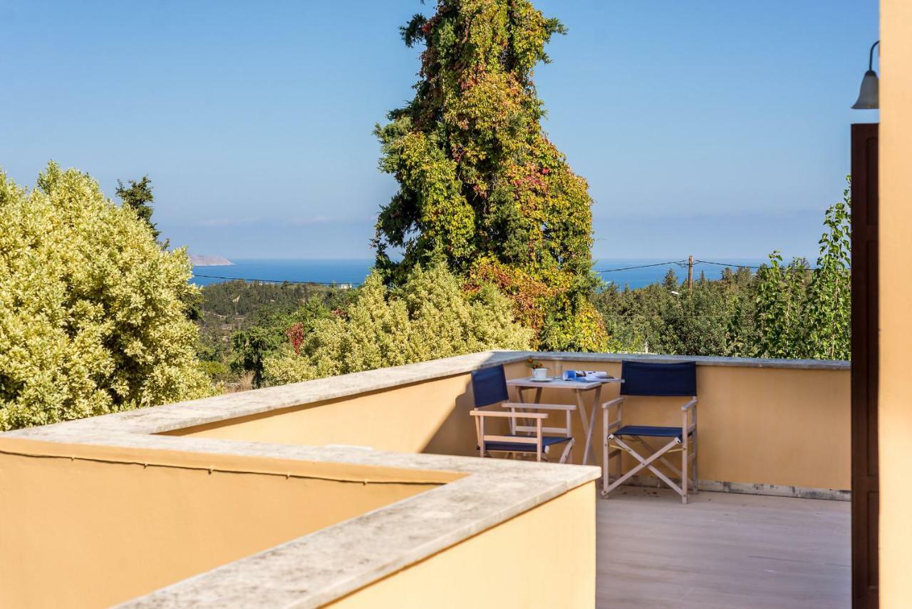 Iliopetra Aparthotel Douliana Exterior photo