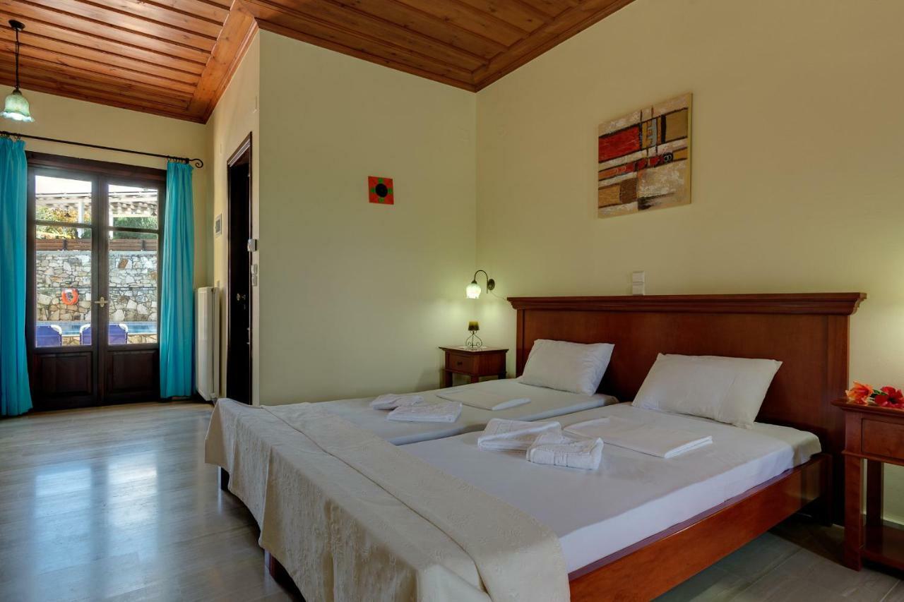 Iliopetra Aparthotel Douliana Exterior photo